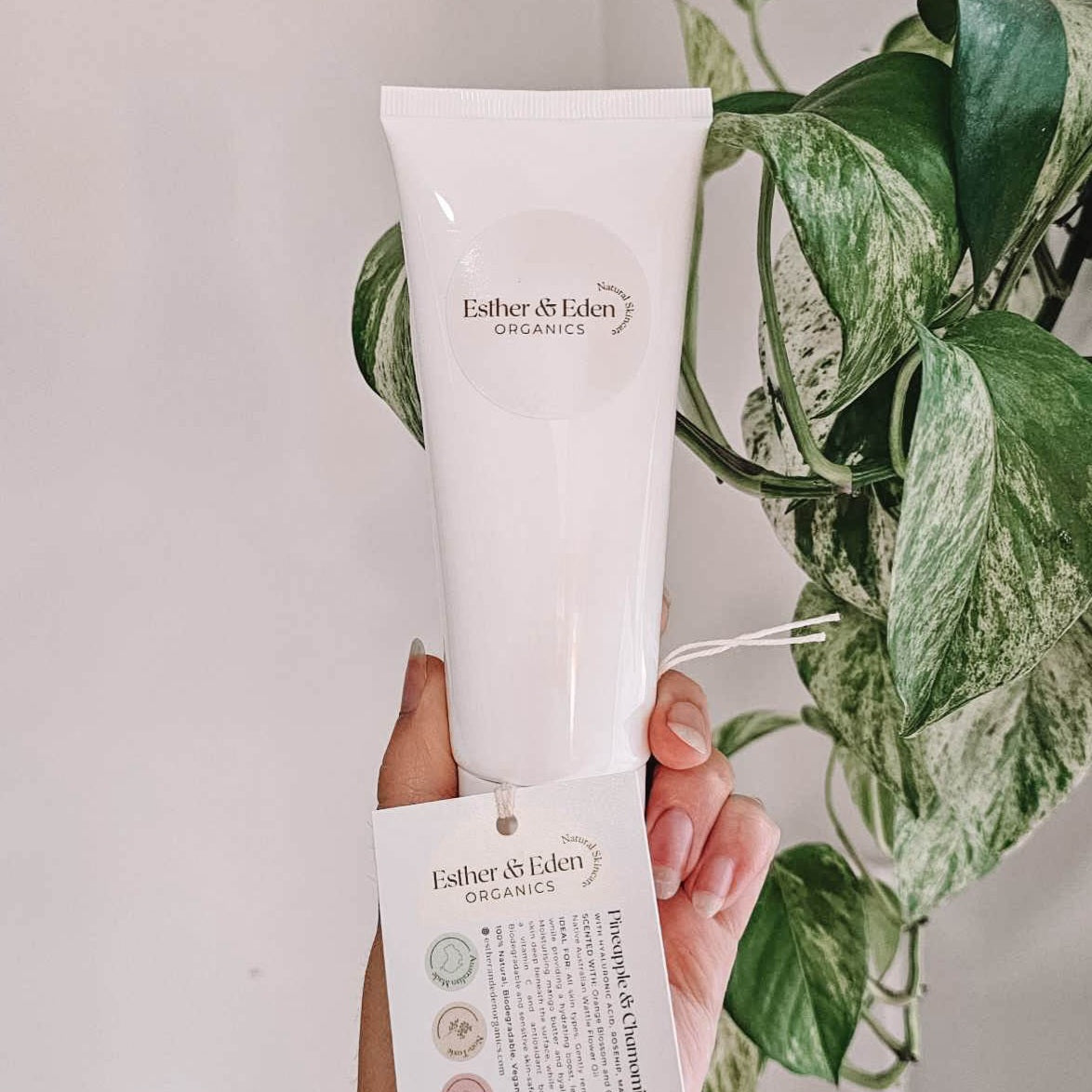 Pineapple & Chamomile Cream Cleanser